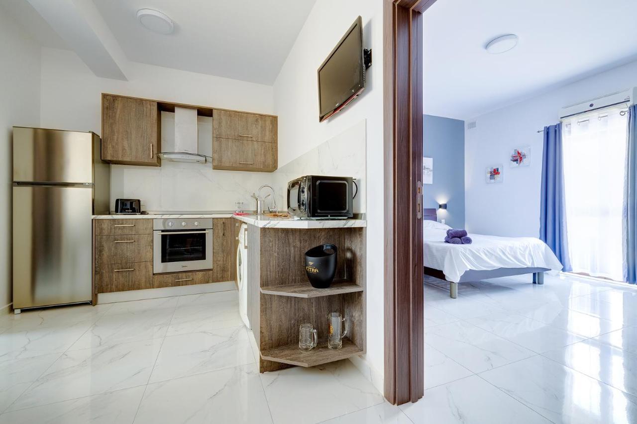 Idyllic Apartment Steps From The Promenade Sliema Exterior foto